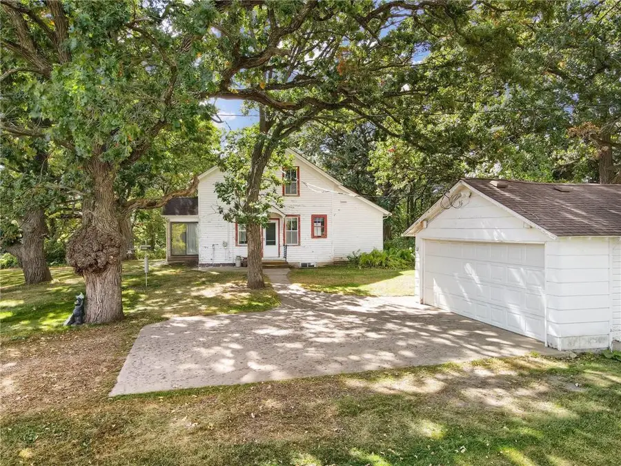 344 NE 1st Street, Belle Plaine, MN 56011 - #2