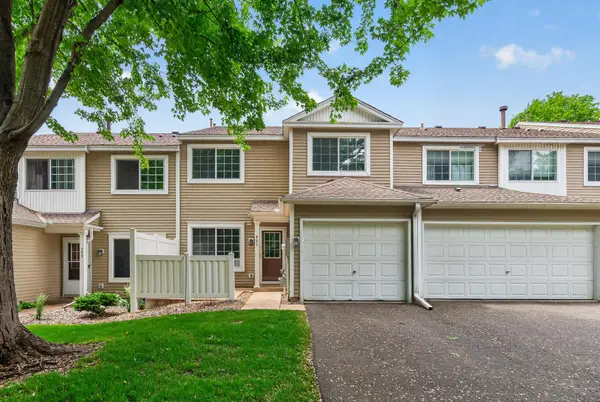 401 Leeward Trail, Saint Paul, MN 55129