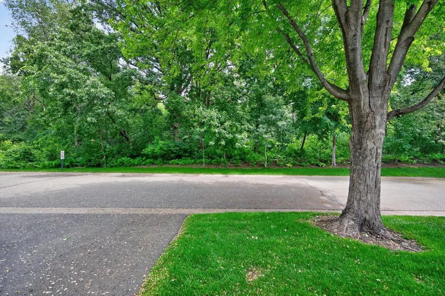 401 Leeward Trail, Woodbury, MN 55129 - #2