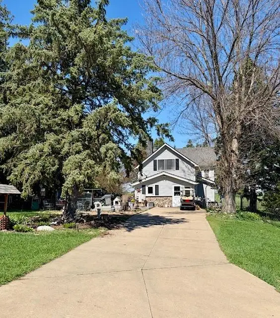 18735 320th Street, New Prague, MN 56071