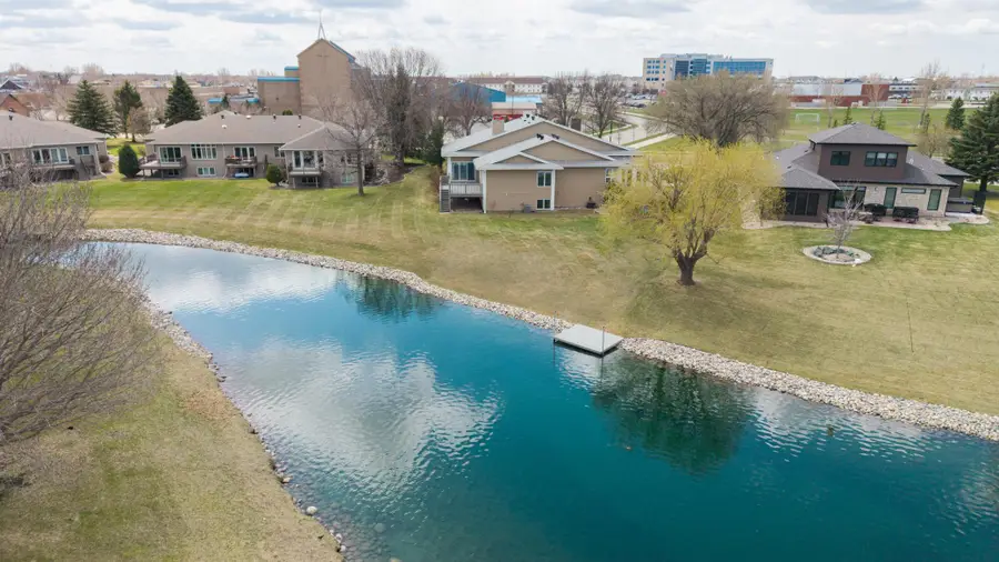 2721 30th Avenue S, Fargo, ND 58103 - #3