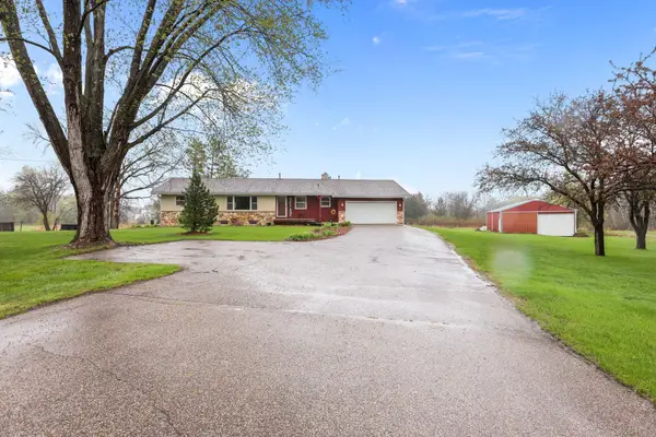 13620 Vinewood Lane N, Dayton, MN 55327