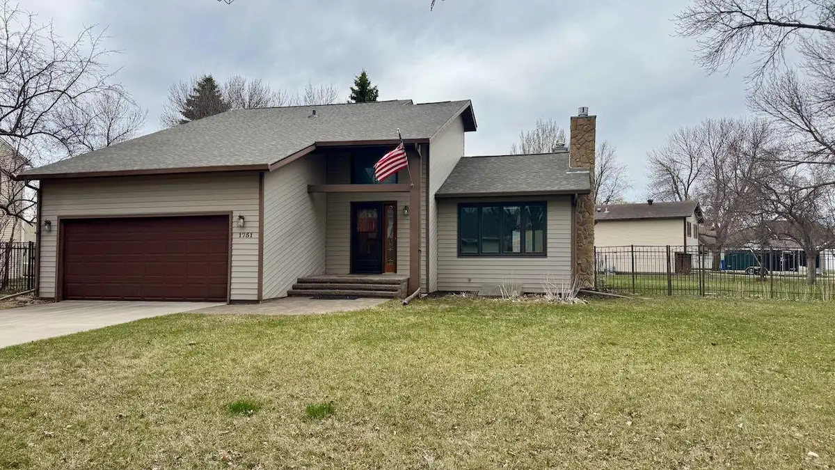 1751 23rd Street S, Fargo, ND 58103 - #1