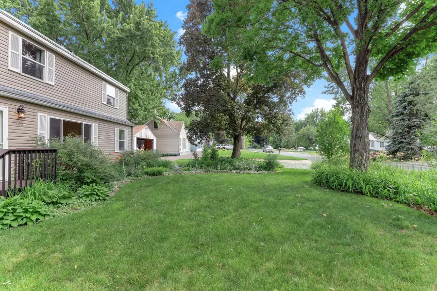 5386 Clifton Drive, Saint Paul, MN 55112 - #3
