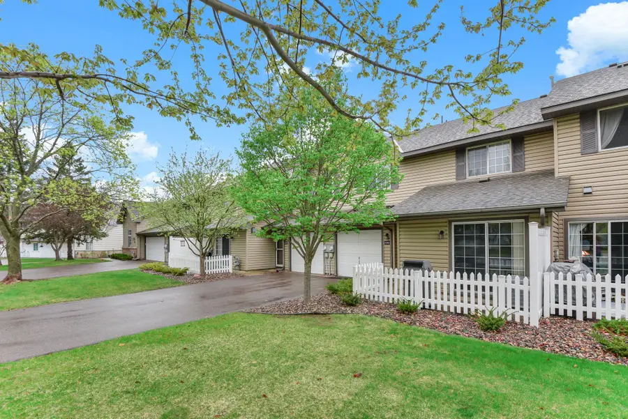 2565 Lockwood Drive #108, Mendota Heights, MN 55120 - #3