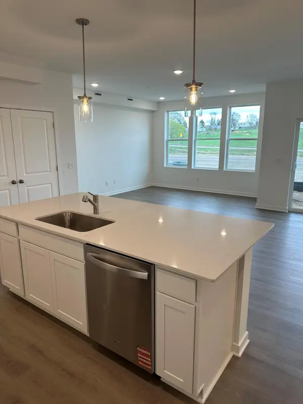 6297 Ivywood Avenue S, Cottage Grove, MN 55016