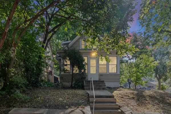3400 Aldrich Avenue N, Minneapolis, MN 55412