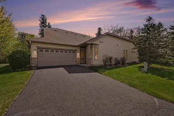 2318 Olivia Court E, Saint Paul, MN 55119
