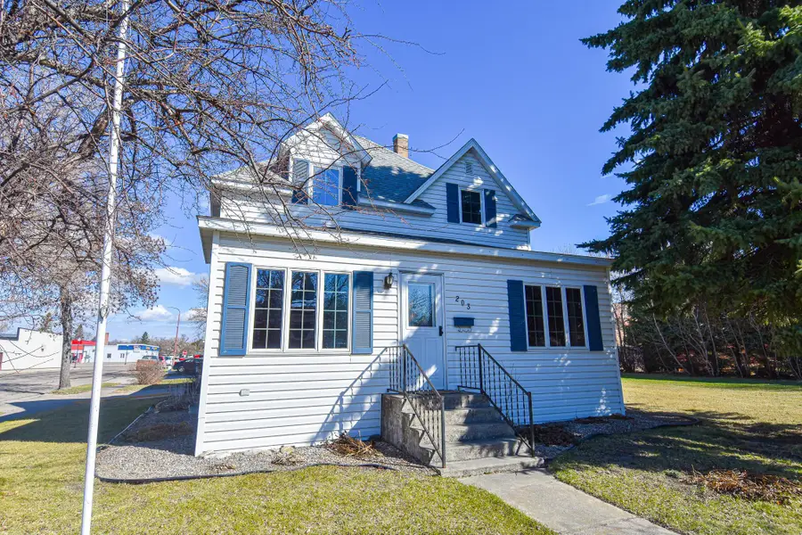 203 E Fletcher Avenue, Warren, MN 56762 - #2