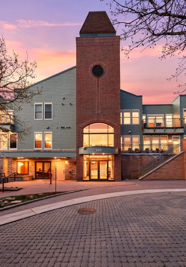 610 Main Street N #304, Stillwater, MN 55082