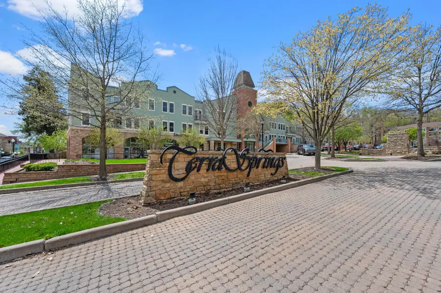 610 Main Street N #304, Stillwater, MN 55082 - #2
