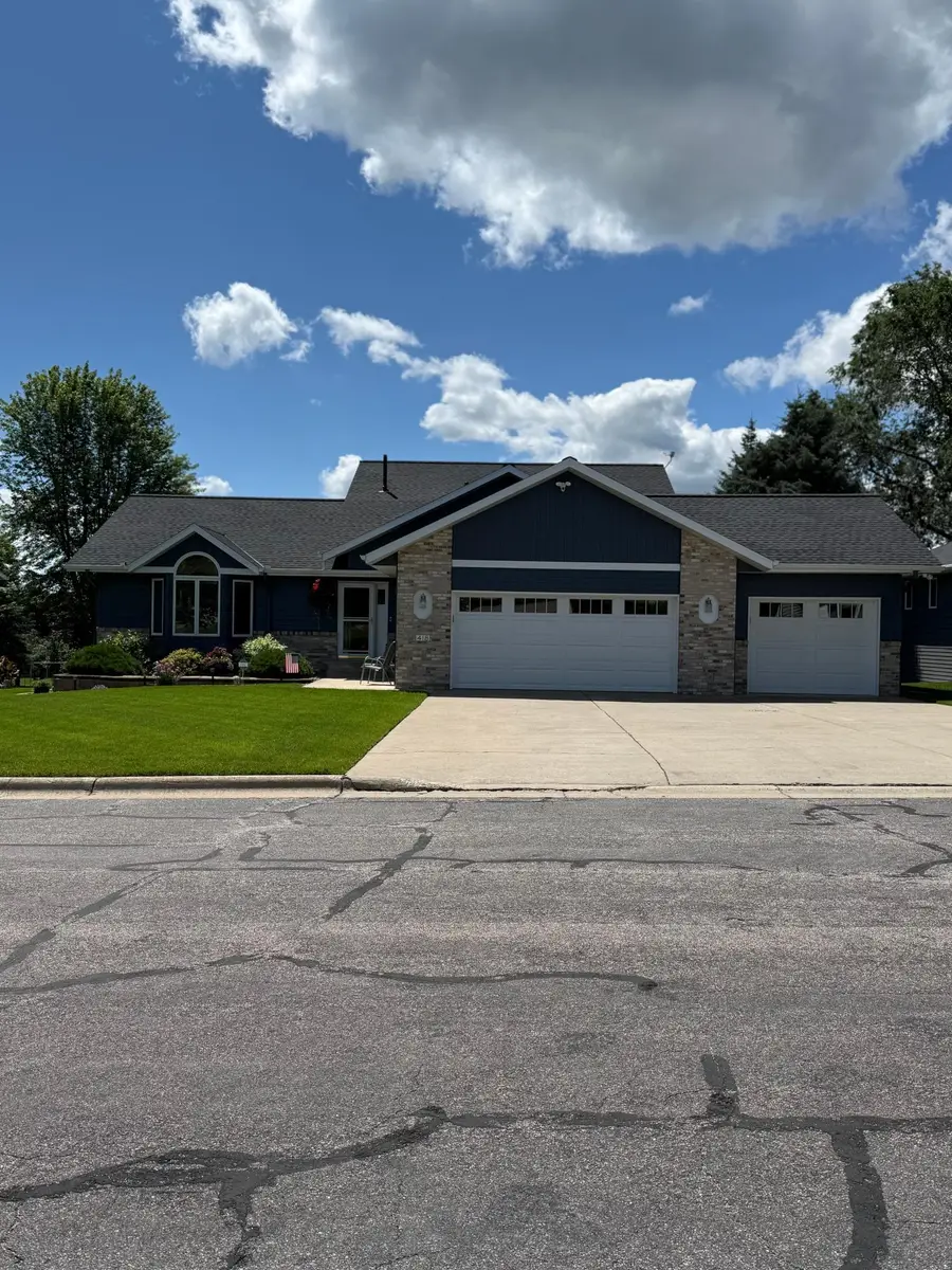418 15th Street N, Sauk Rapids, MN 56379 - #3