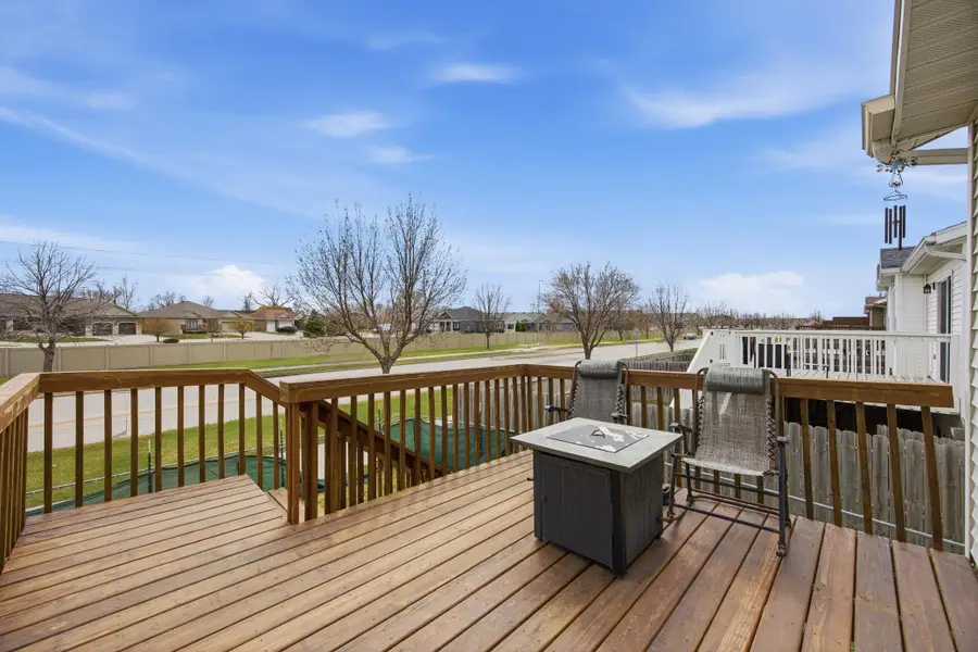4326 39 1/2 Avenue S, Fargo, ND 58104 - #3