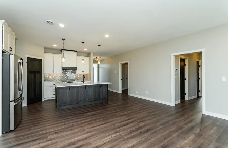 158 Sandstone Drive Nw, Eyota, MN 55934 - #3
