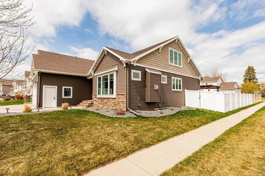 126 37th Avenue E, West Fargo, ND 58078 - #2