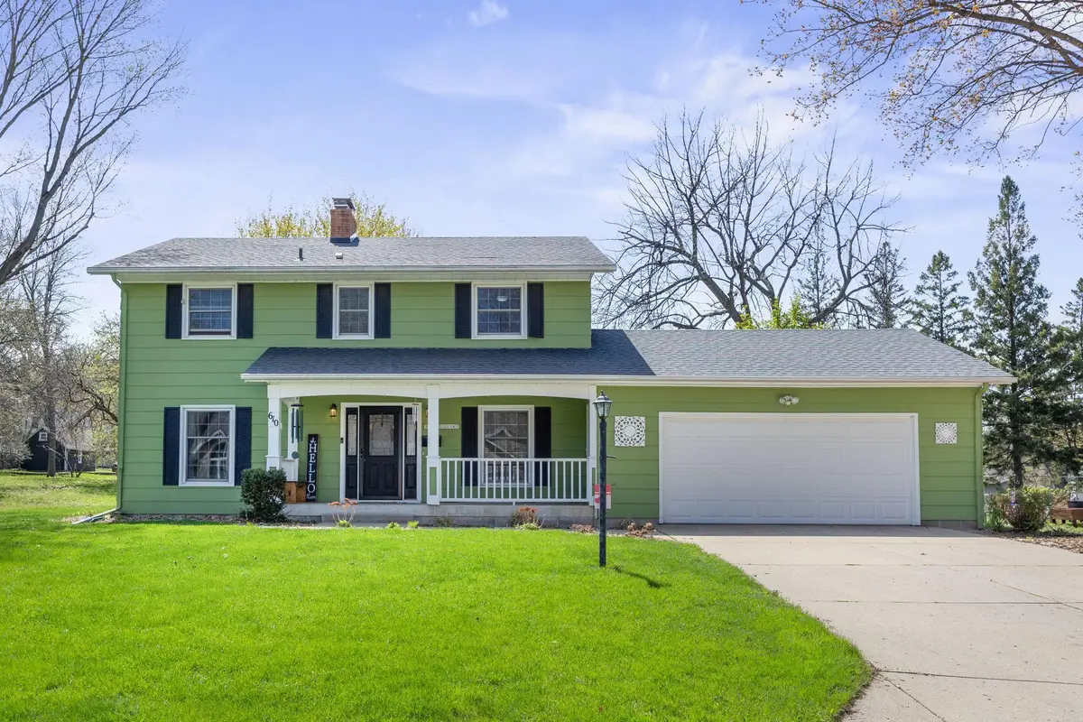 610 3rd Avenue Sw, Hutchinson, MN 55350 - #1