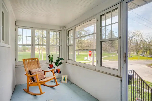 3258 Hayes Street Ne, Minneapolis, MN 55418