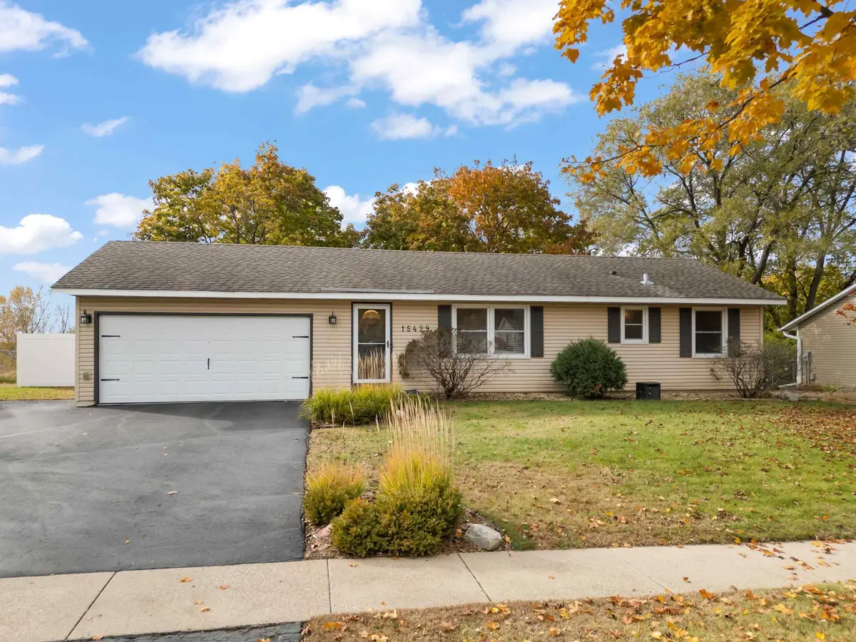 15429 Drexel Way, Apple Valley, MN 55124 - #1