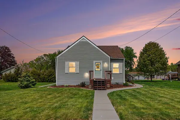 305 Oak Avenue Se, Montgomery, MN 56069