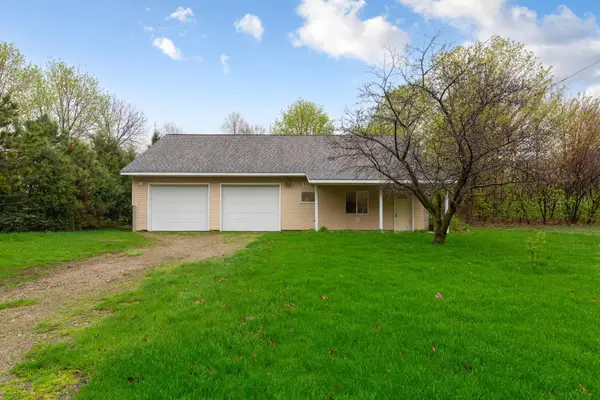 918 Reed Street N, Waterville, MN 56096