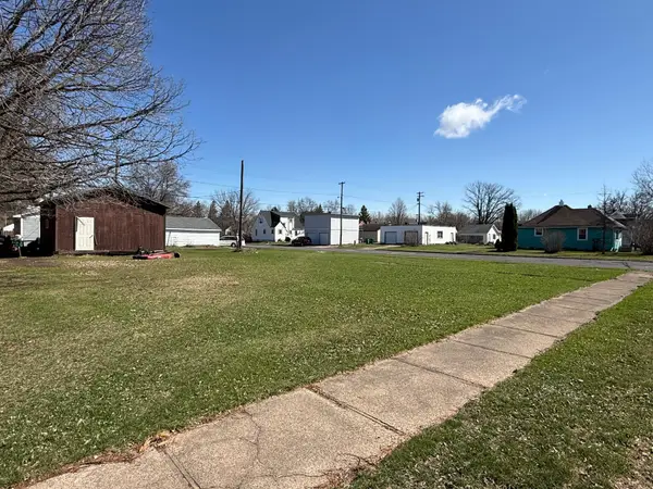 126 E Hibbing Avenue, Keewatin, MN 55753