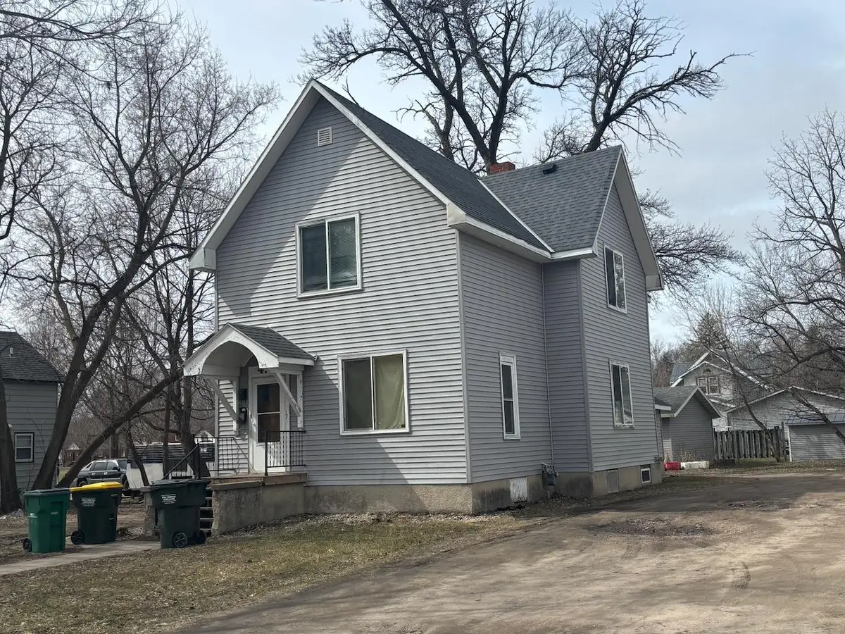 420 8th Street Sw, Willmar, MN 56201 - #1