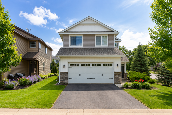 12405 Bataan Street Ne, Blaine, MN 55449