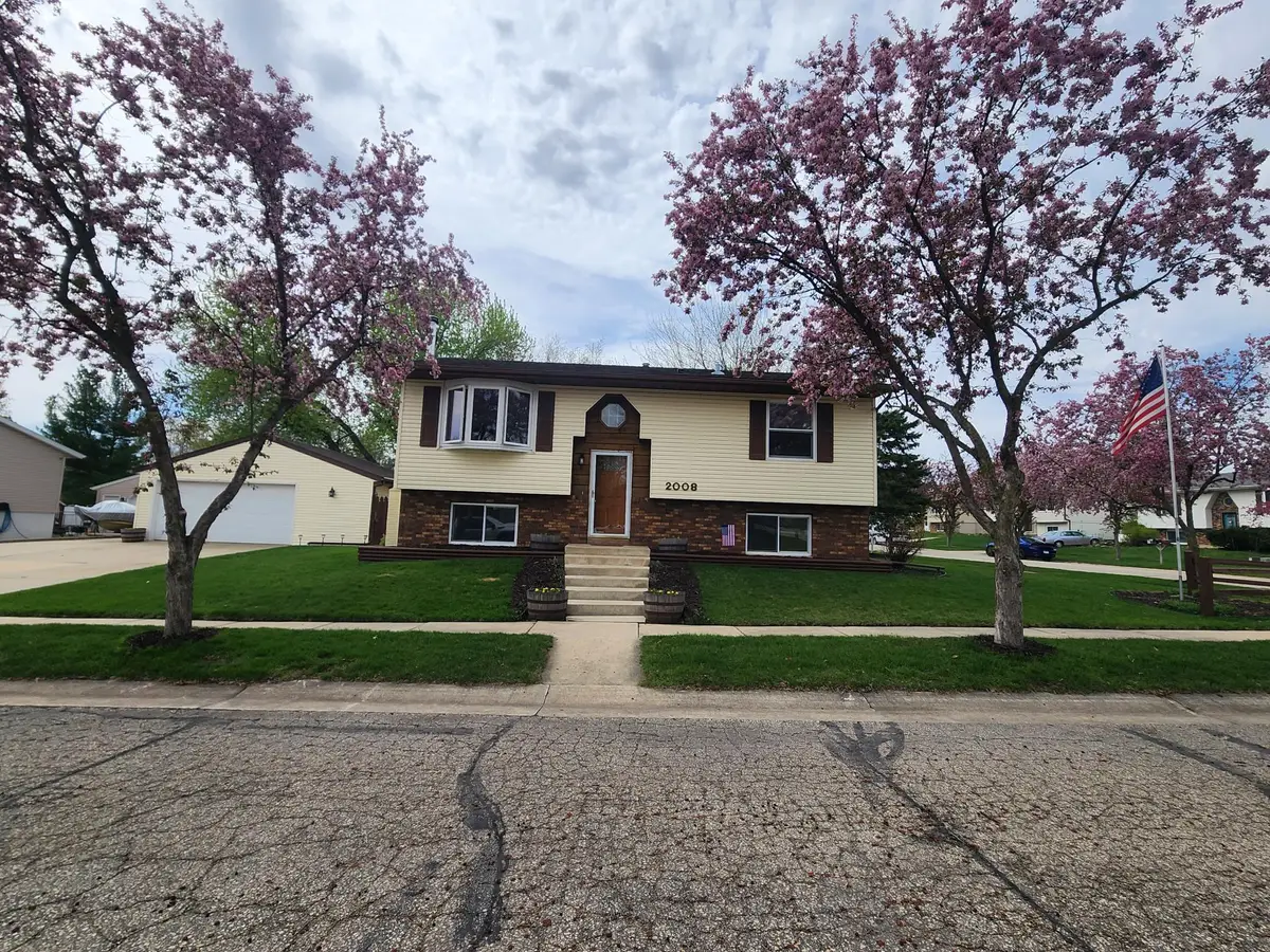 2008 46th Street Nw, Rochester, MN 55901 - #1