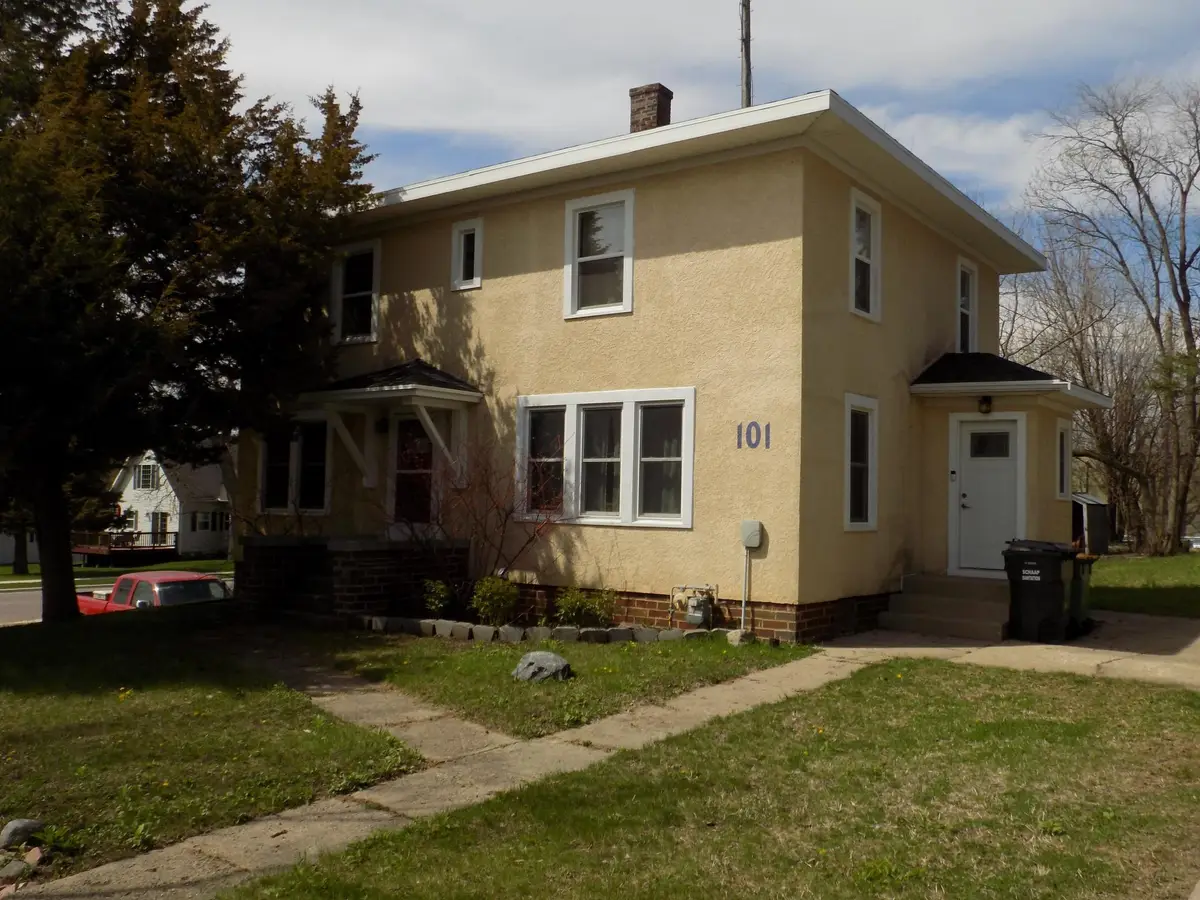 101 4th Avenue N, Lakefield, MN 56150 - #1