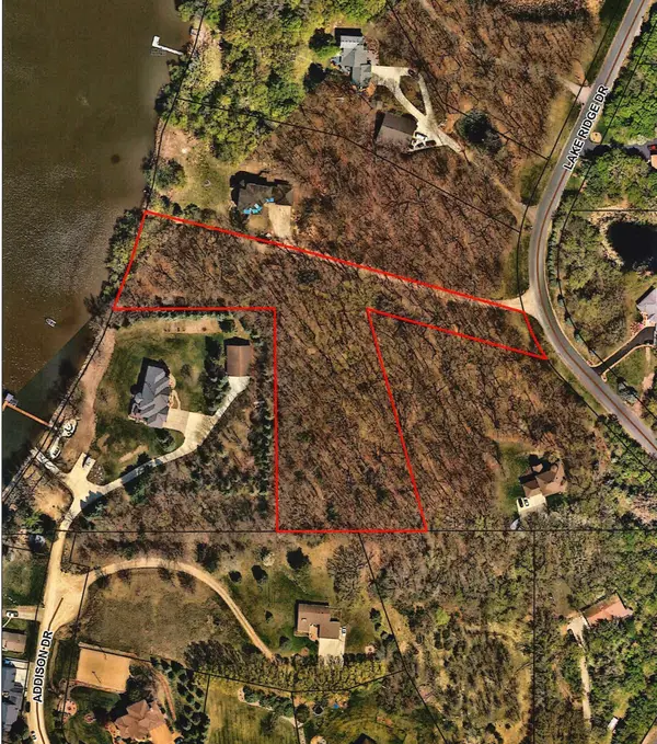 XXX Lake Ridge Drive, Prior Lake, MN 55372