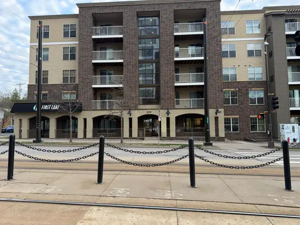 2900 University Avenue Se #402, Minneapolis, MN 55414