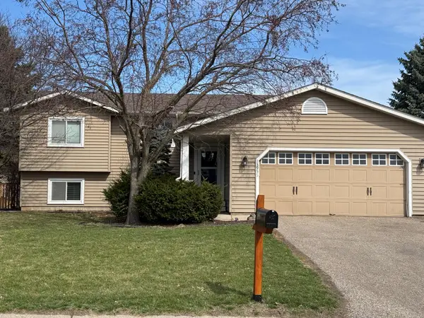 13955 Yosemite Court, Savage, MN 55378