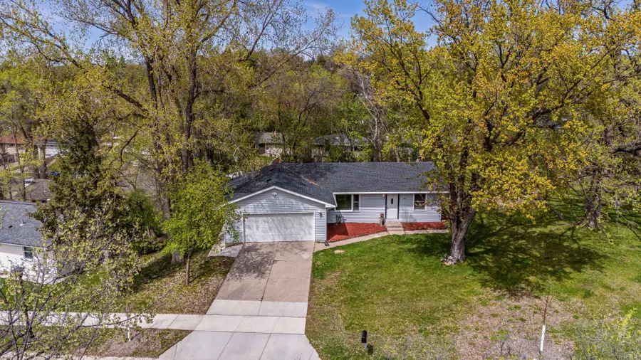 1529 Hudson Road, Saint Paul, MN 55106 - #2