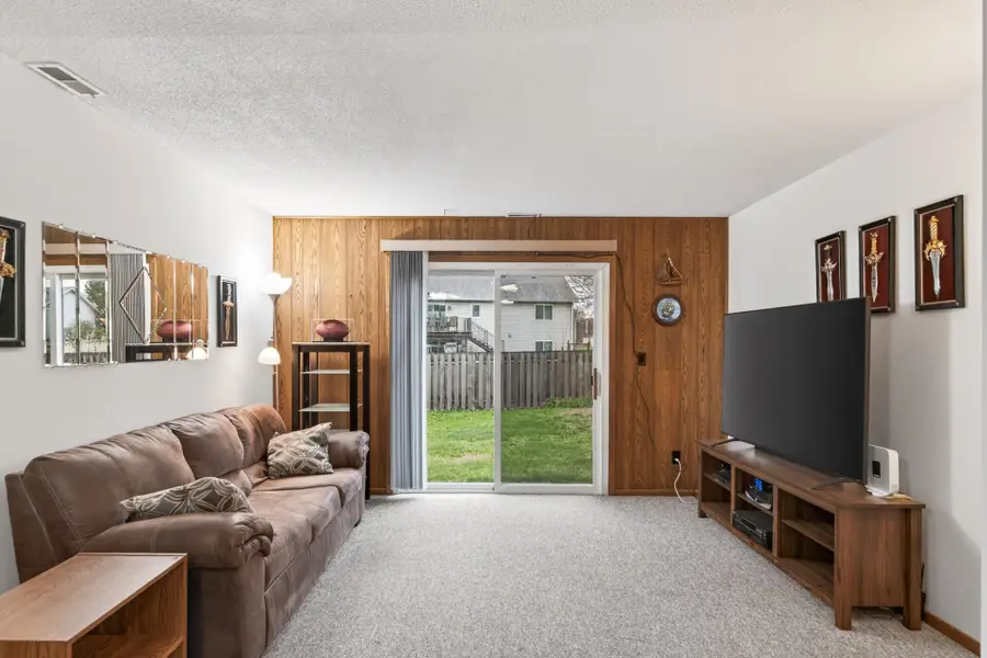 852 Woodgate Drive #216, Vadnais Heights, MN 55127 - #2