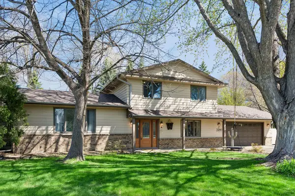 3970 Yorktown Lane N, Minneapolis, MN 55441