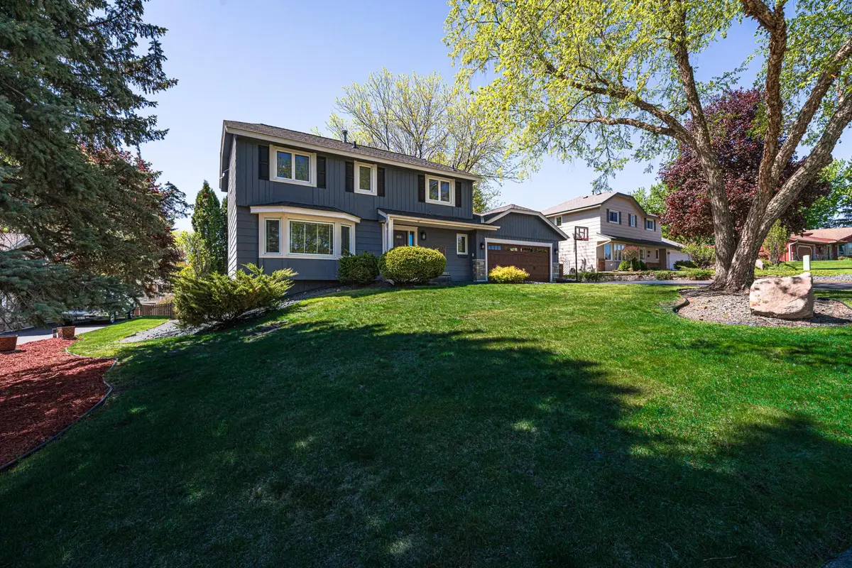 613 Chicago Drive, Burnsville, MN 55306 - #1