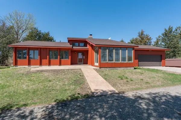 29558 Pumpkin Hill Road, Le Sueur, MN 56058