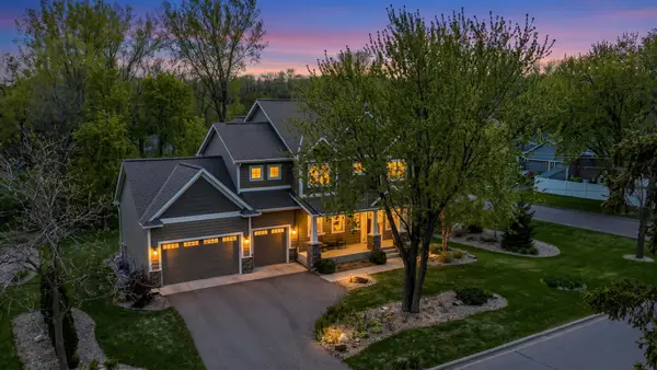 11927 Meadow Lane W, Hopkins, MN 55305