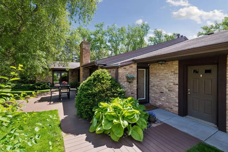 1151 Black Oaks Lane N, Minneapolis, MN 55447 - #2