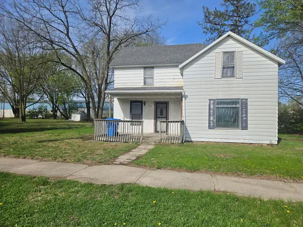 241 Rice Street N, Kasota, MN 56050