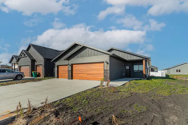 5846 James Drive W, West Fargo, ND 58078