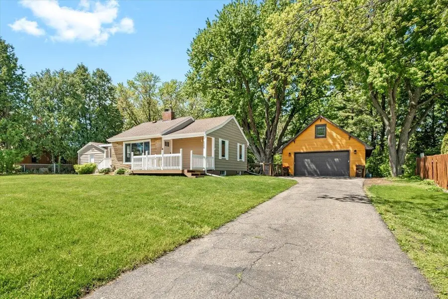 2368 Hadley Avenue N, Oakdale, MN 55128 - #2