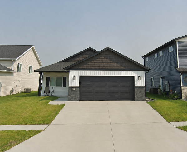 728 1st Avenue, Horace, ND 58047