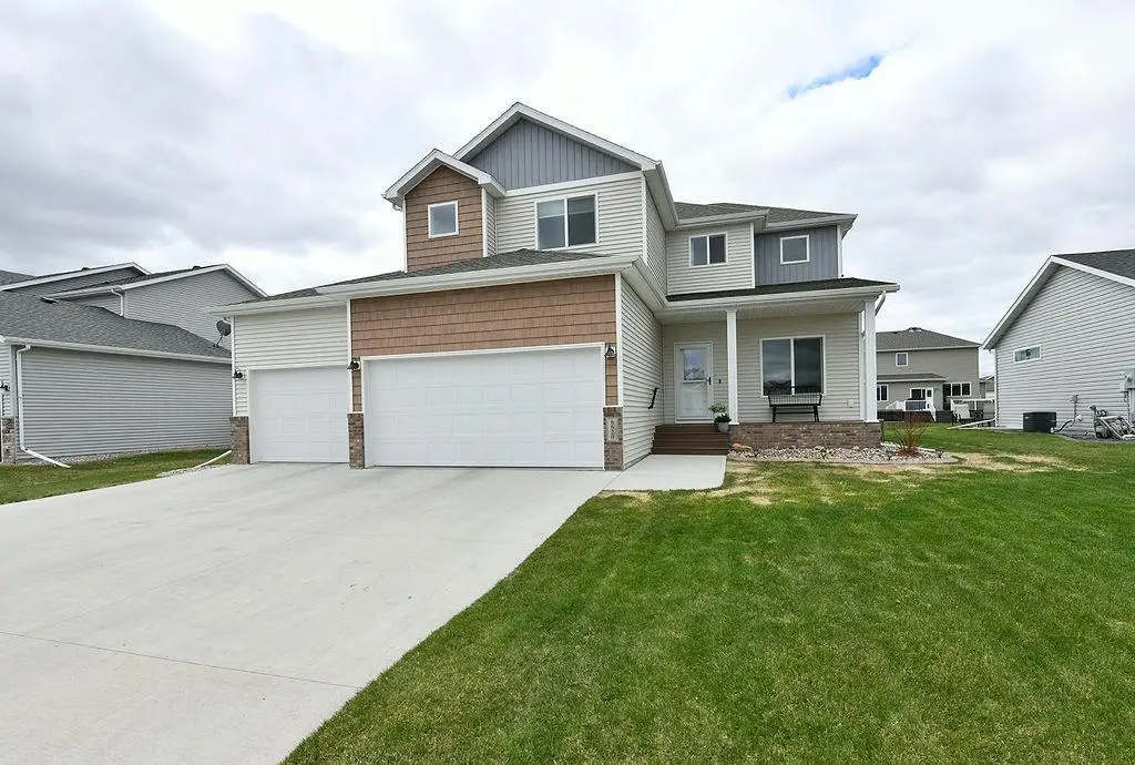 6620 57th Avenue S, Fargo, ND 58104 - #1
