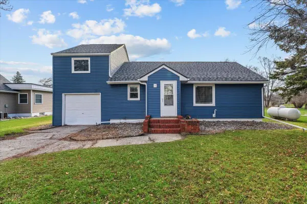 515 5th Street, Wyndmere, ND 58081