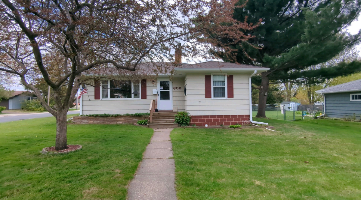 608 2nd Avenue Sw, Forest Lake, MN 55025 - #1