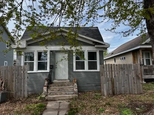 1921 Queen Avenue N, Minneapolis, MN 55411 - #1