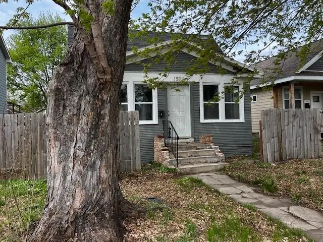 1921 Queen Avenue N, Minneapolis, MN 55411 - #2