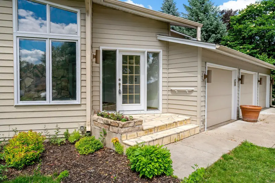 10300 27th Avenue N, Minneapolis, MN 55441 - #2
