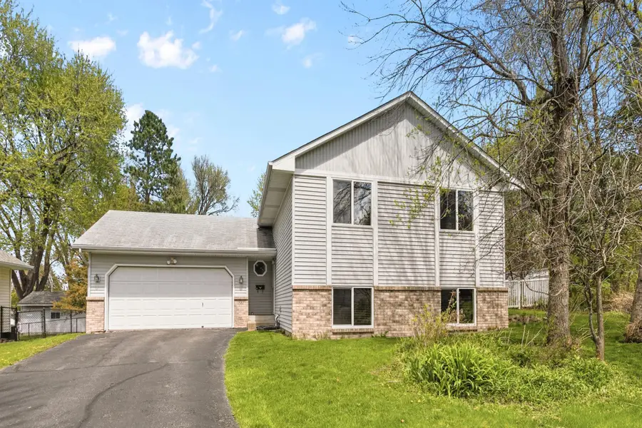 1387 Clarence Court, Saint Paul, MN 55106 - #2
